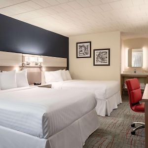 Queen Room Two Queen Beds Non-Smoking
